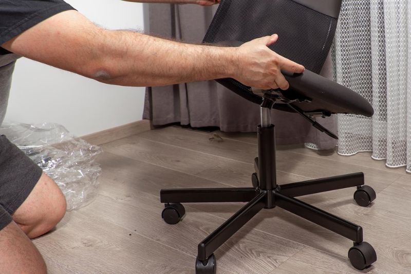 Ghế xoay hay bị kêu và cách xử lý chúng